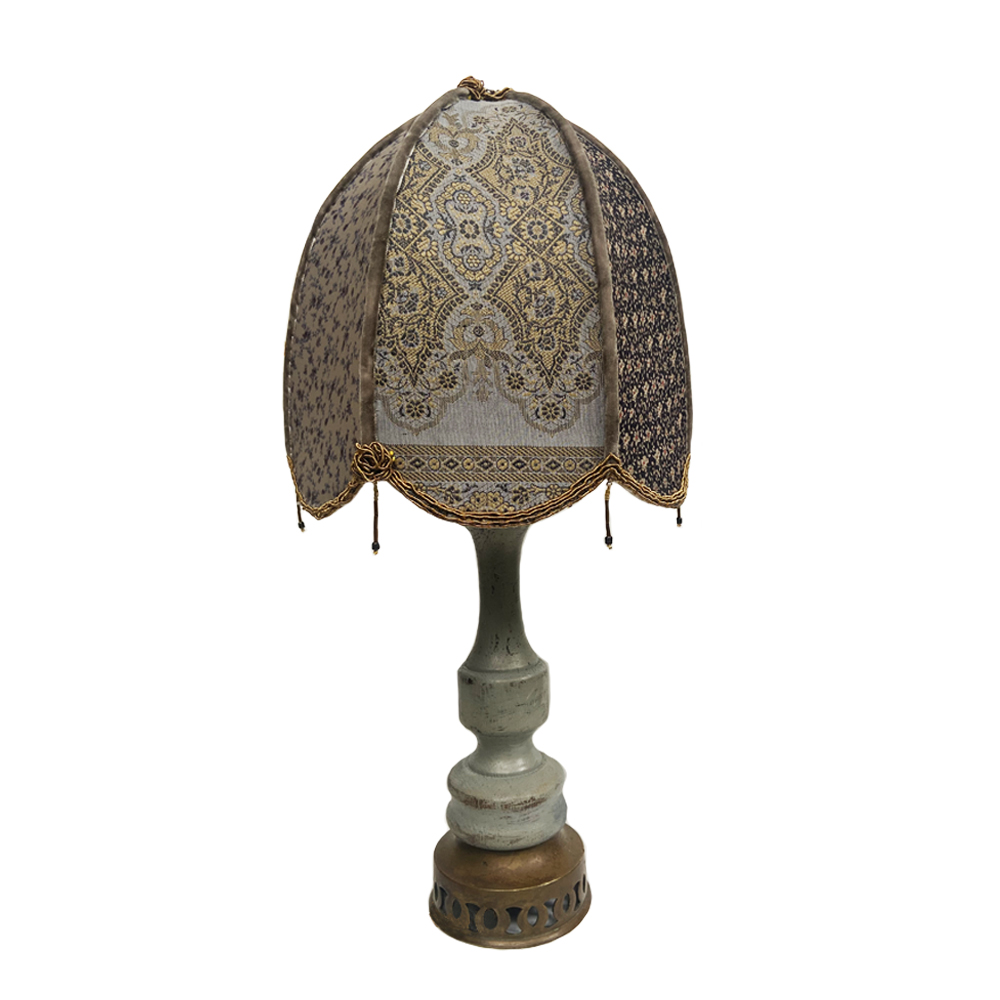 Lamp with Bead